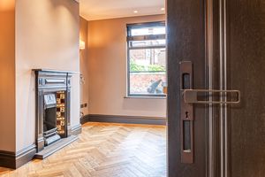 Lounge- click for photo gallery